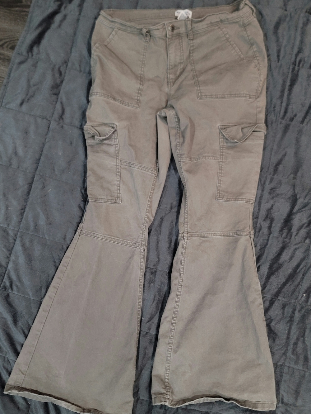 Arizona Jean Company Olive Green Flare Cargo Jeans